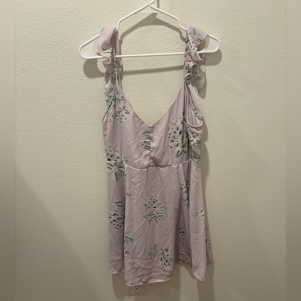 Show me Your Mumu Delilah dress in Liv lov lav floral print
Large-